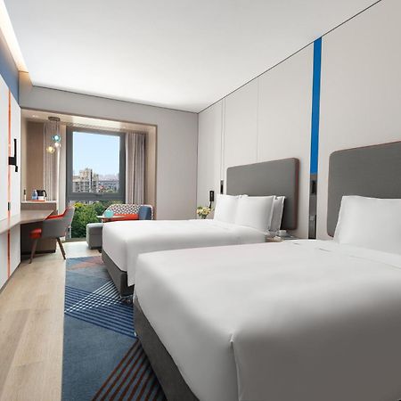 Holiday Inn Express Changfeng Park 上海市 エクステリア 写真