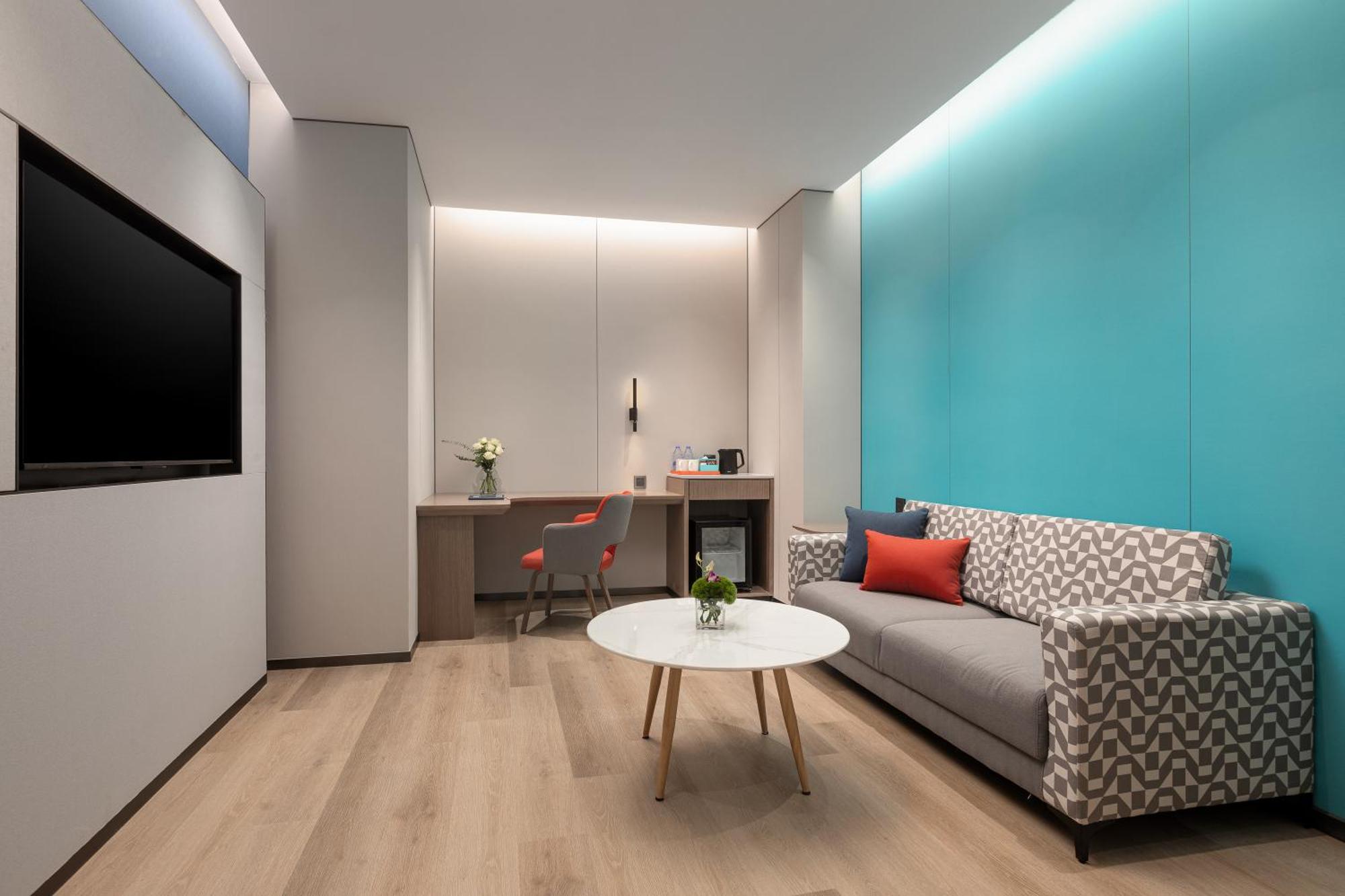 Holiday Inn Express Changfeng Park 上海市 エクステリア 写真