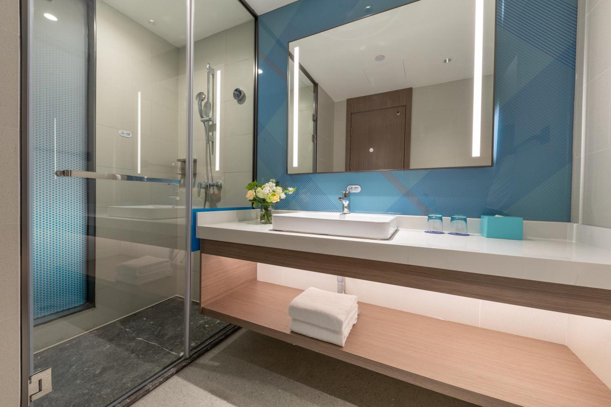 Holiday Inn Express Changfeng Park 上海市 エクステリア 写真