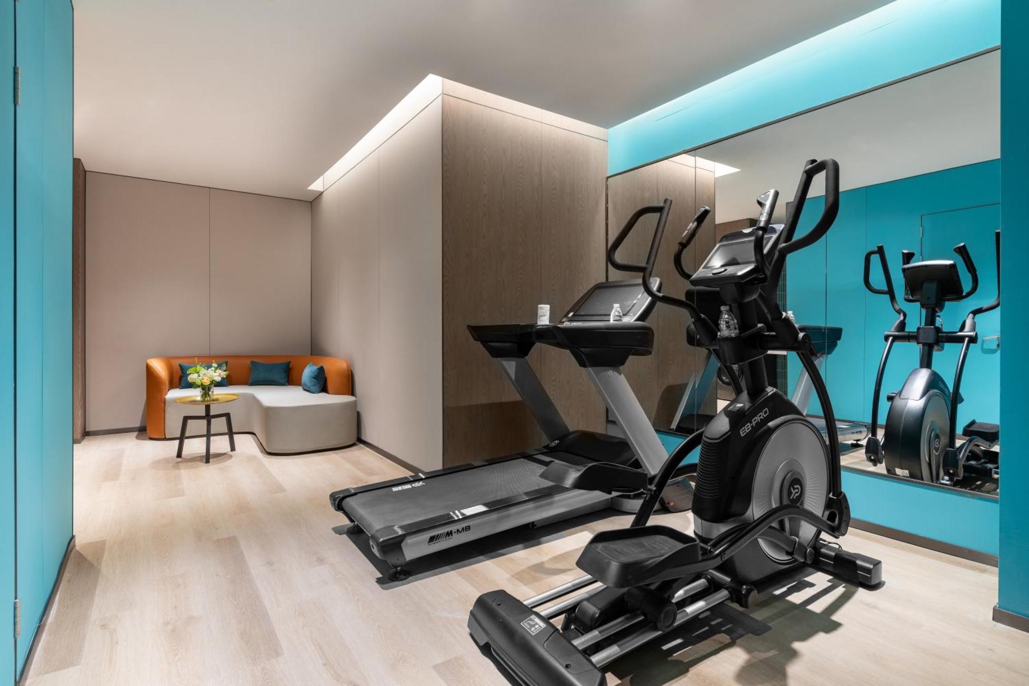 Holiday Inn Express Changfeng Park 上海市 エクステリア 写真