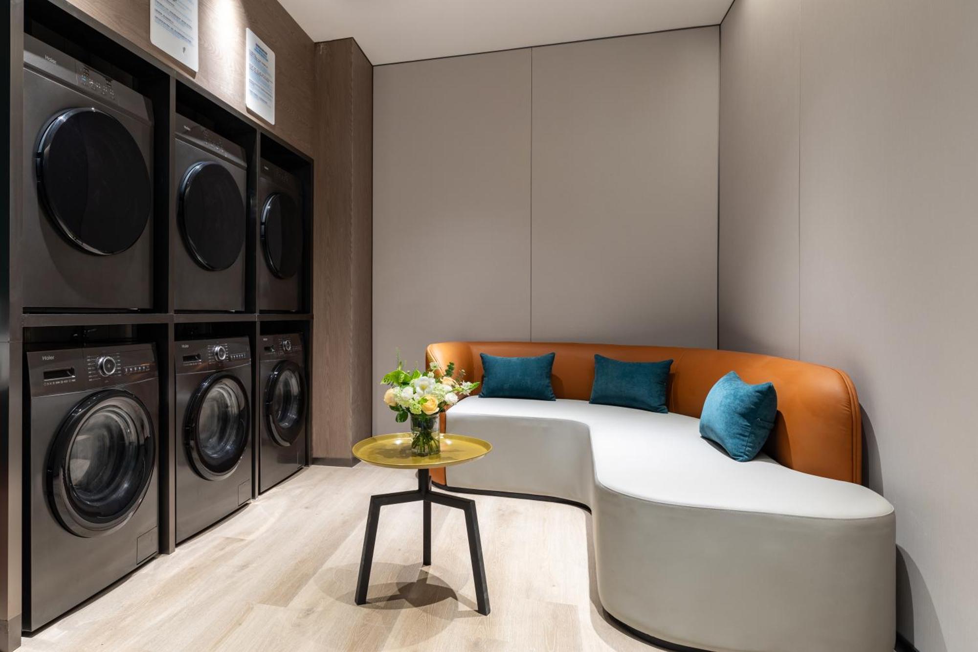 Holiday Inn Express Changfeng Park 上海市 エクステリア 写真