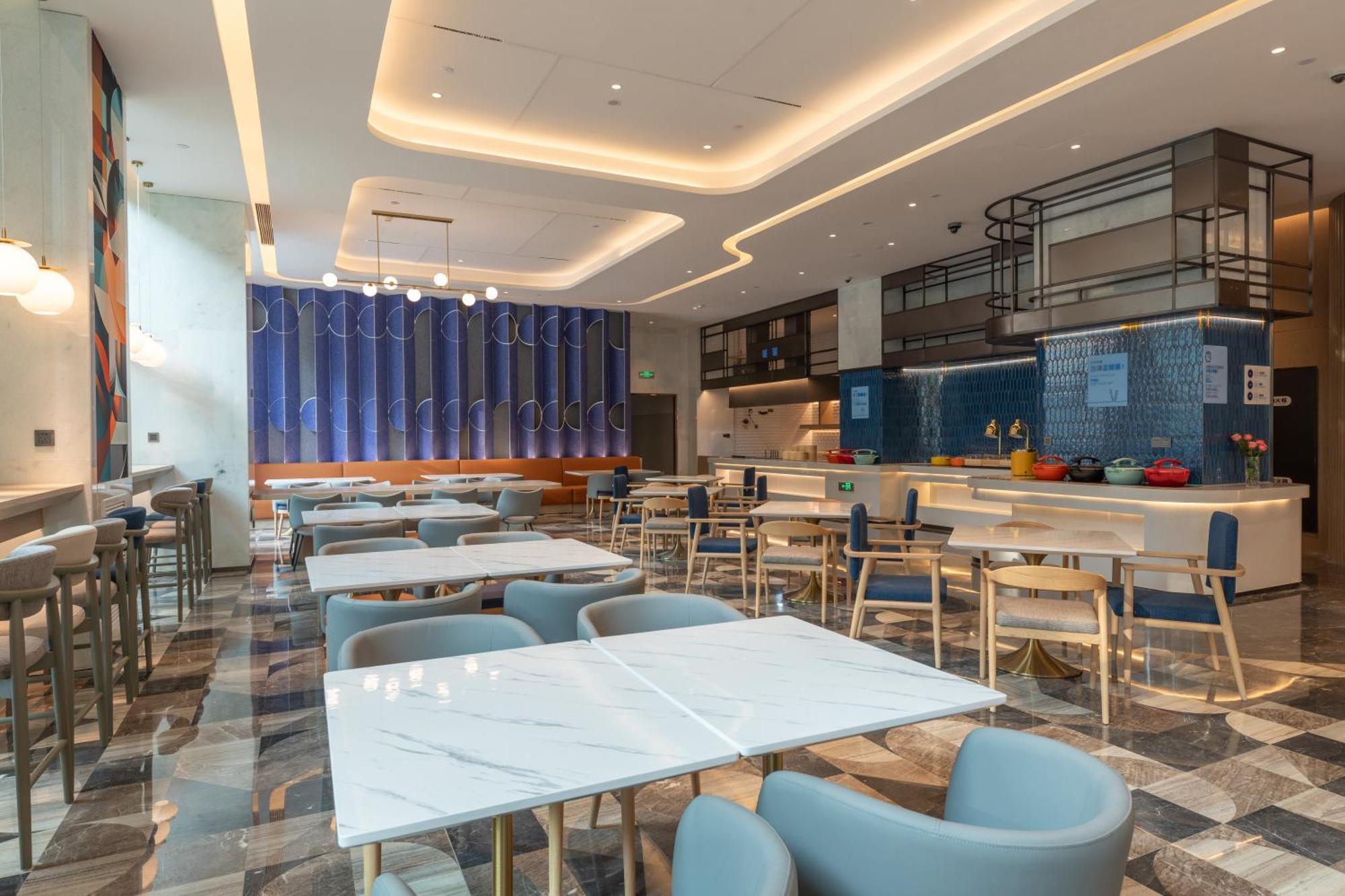 Holiday Inn Express Changfeng Park 上海市 エクステリア 写真